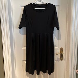 BNWOT short sleeved black dress